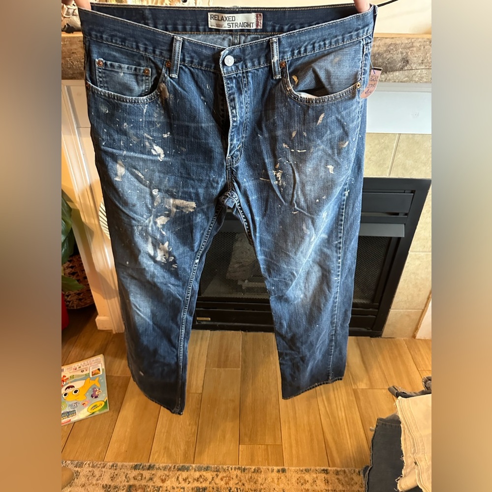 Men’s Levi jeans